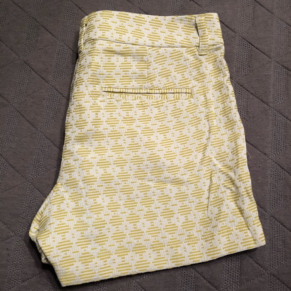 Shorts - Picture 3 of 4